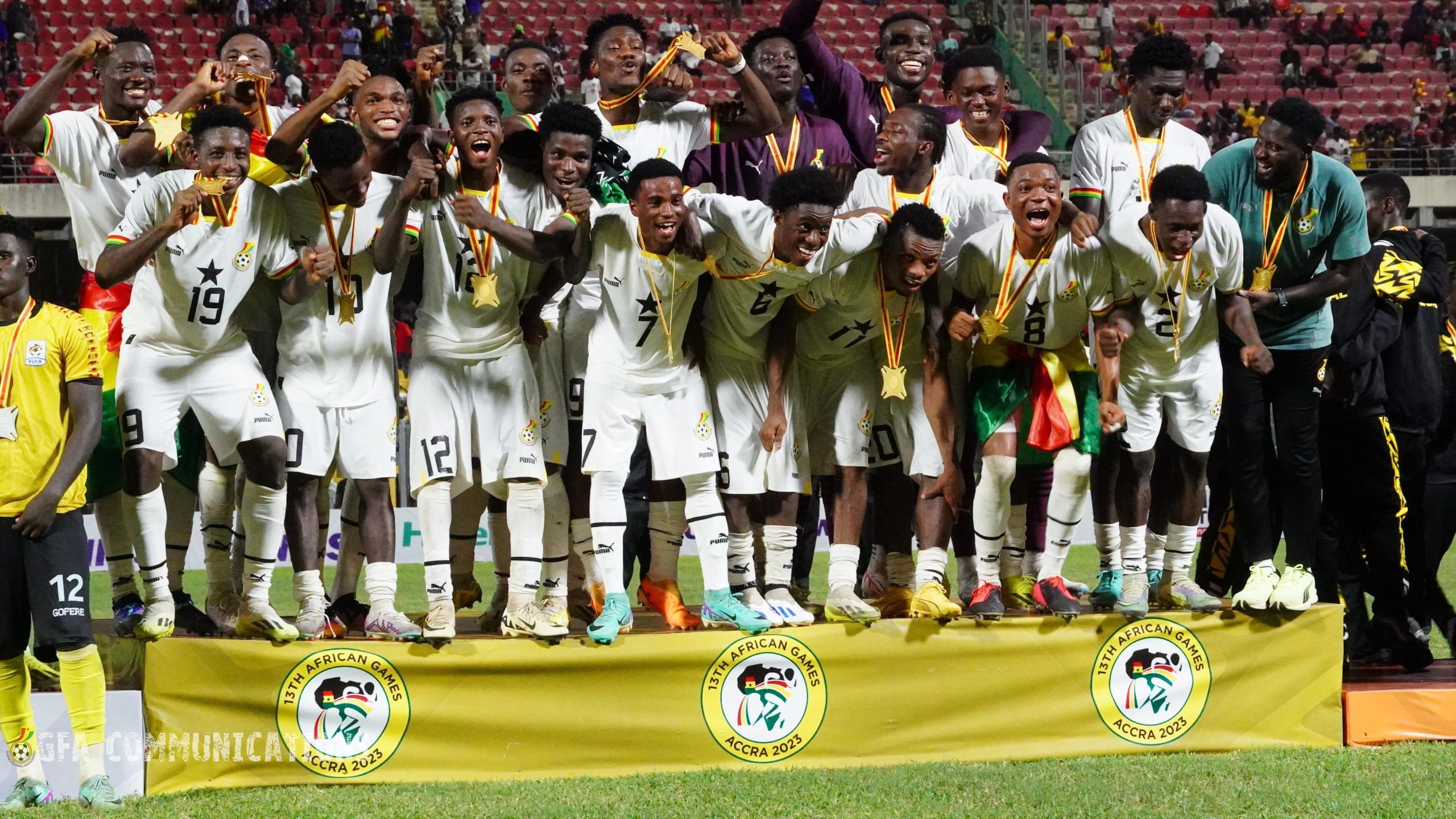 The remarkable Gold Medalists of the 13th All African Games Men's Football Tournament!